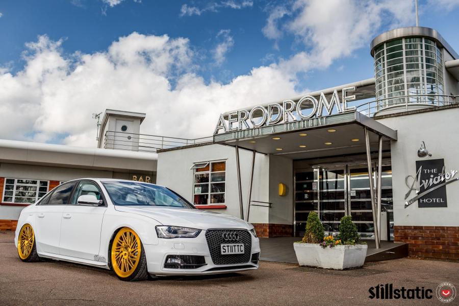  Audi A4 Sedan on Vossen Wheels (LC-105T) 2016 года  (фото 17 из 45)